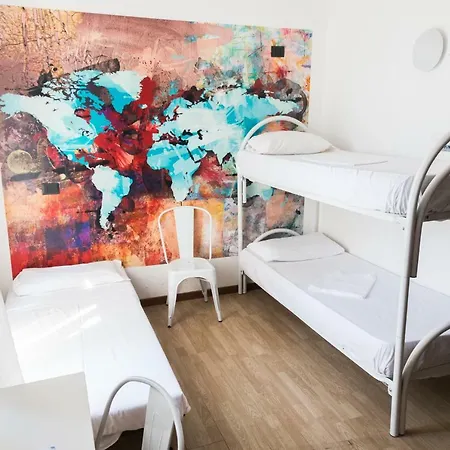 Backpackers Piramide Rom