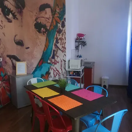 Backpackers Piramide Hostel
